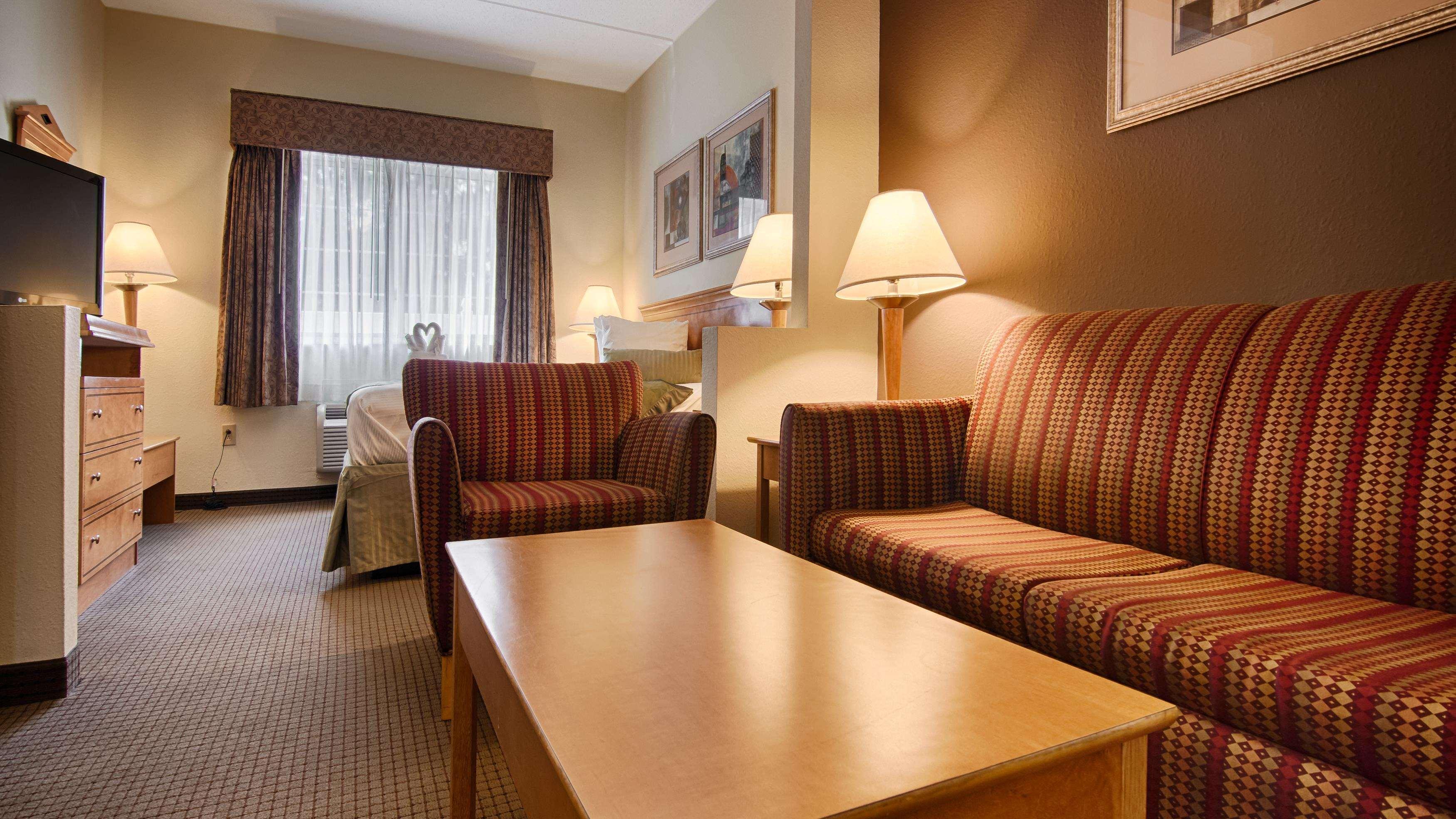 Best Western Plus Newport News Ngoại thất bức ảnh