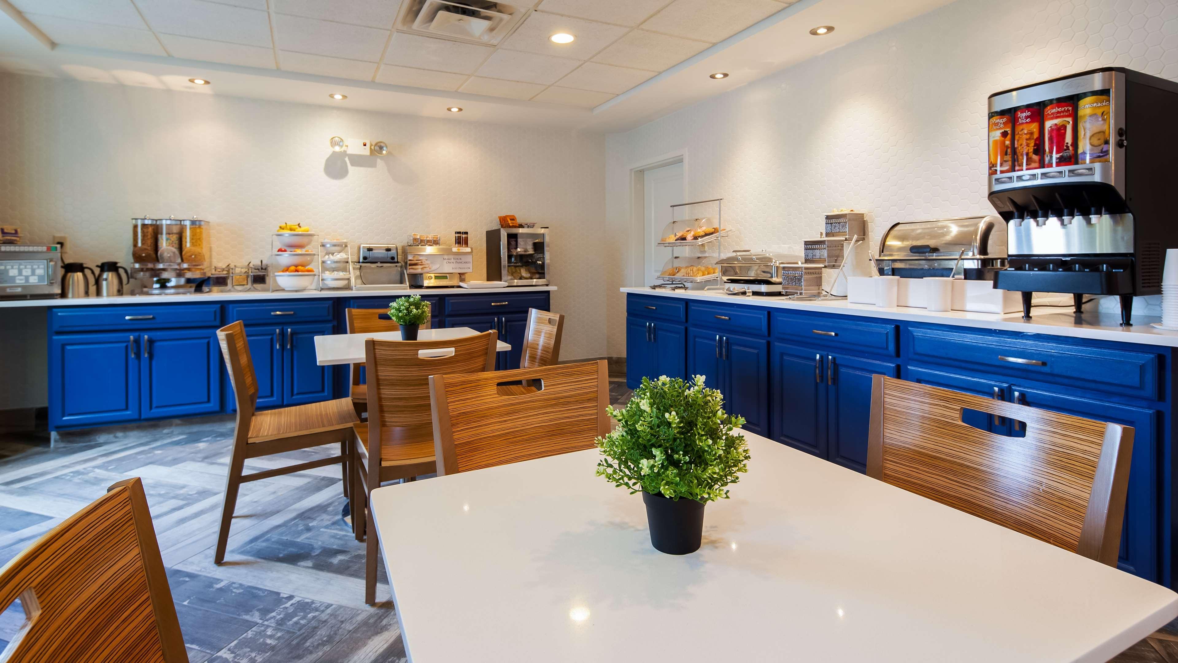 Best Western Plus Newport News Ngoại thất bức ảnh