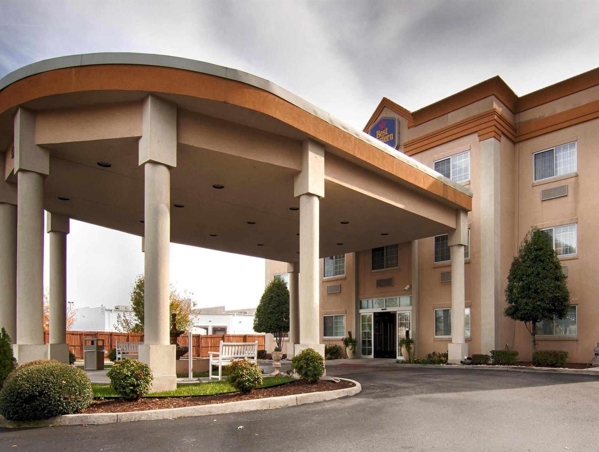 Best Western Plus Newport News Ngoại thất bức ảnh