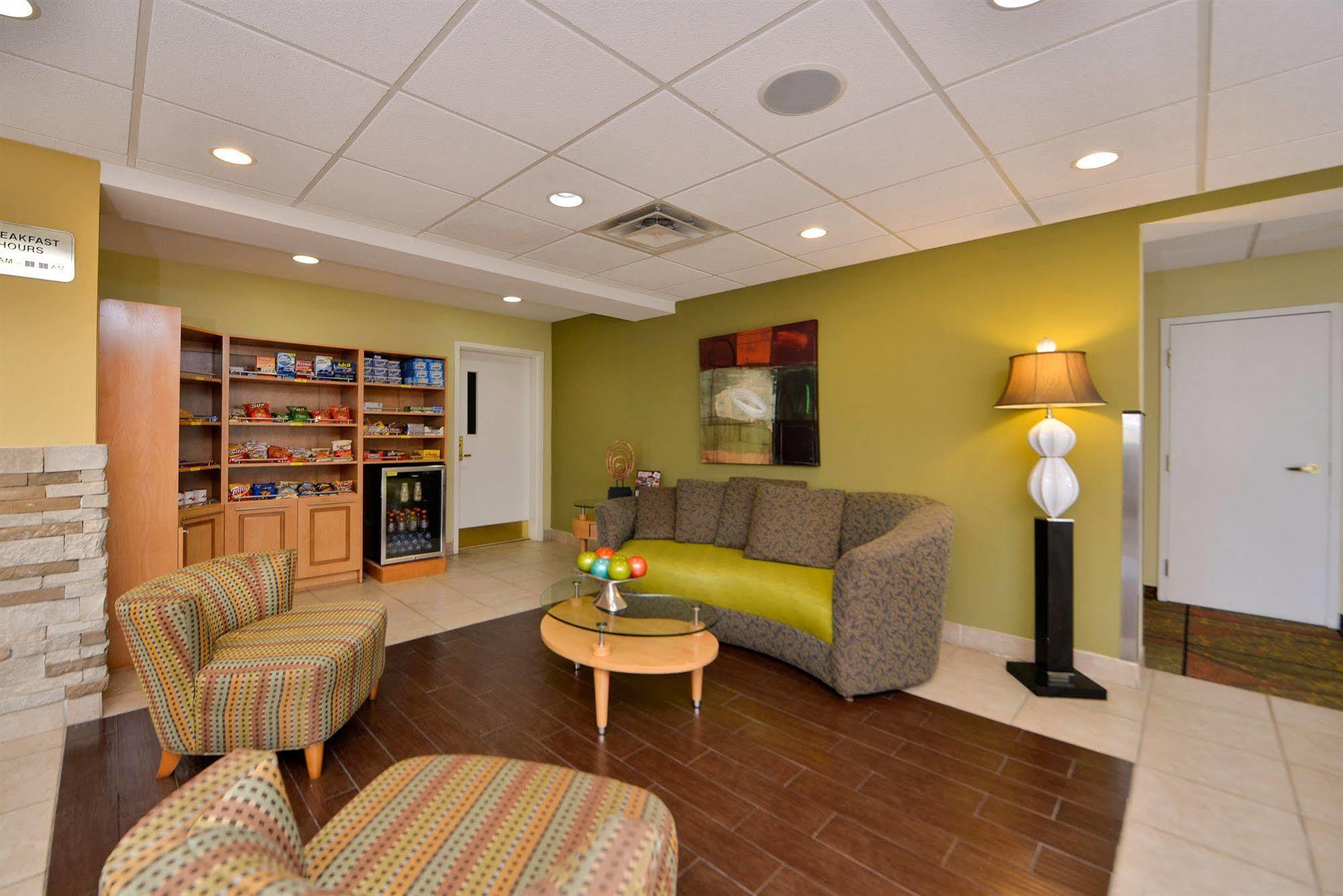 Best Western Plus Newport News Ngoại thất bức ảnh